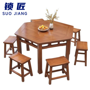 锁匠 木质餐桌