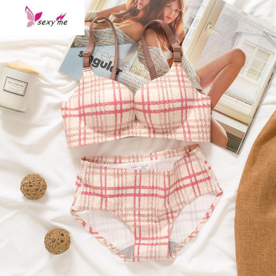 性感内衣女内裤成套聚拢无钢圈肌肤少女日系小胸文胸调整型文胸套装FISHBASKET