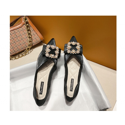 枫述仙女钻尖头豆豆鞋女软底百搭平底侧空单鞋低跟浅口包头凉鞋潮