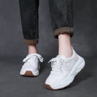 牛皮老爹鞋女2025春季新款厚底增高软底运动休闲鞋百搭时尚单鞋