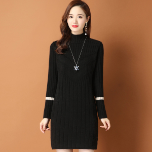 秋冬新款毛衣连衣裙女2024秋冬季半高领配大衣纯色内搭流苏毛衣裙时尚气质针织衫女内搭中长款妈妈装套头打底毛衣裙大码毛衣女