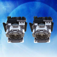 成越松下PANASONIC PT-DZ13K原封包原装带架一对投影机/仪灯泡