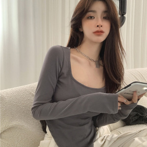 U领设计感纯色长袖T恤女装显瘦初秋新款打底衫不规则内搭上衣