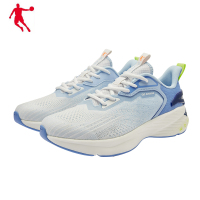 乔丹 跑步鞋 男款回弹减震耐磨运步鞋 运动鞋 健走鞋 TG33210210 双(冰川蓝/律动蓝 42.5 码)