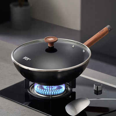 爱仕达32cm大口径有盖炒锅CF32T8Q铁质不易粘通用炉灶健康烹饪神器