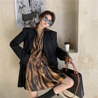 SUNTEK黑色小众西装外套女中长款2020秋冬新款百搭宽松气质西服风衣上衣风衣