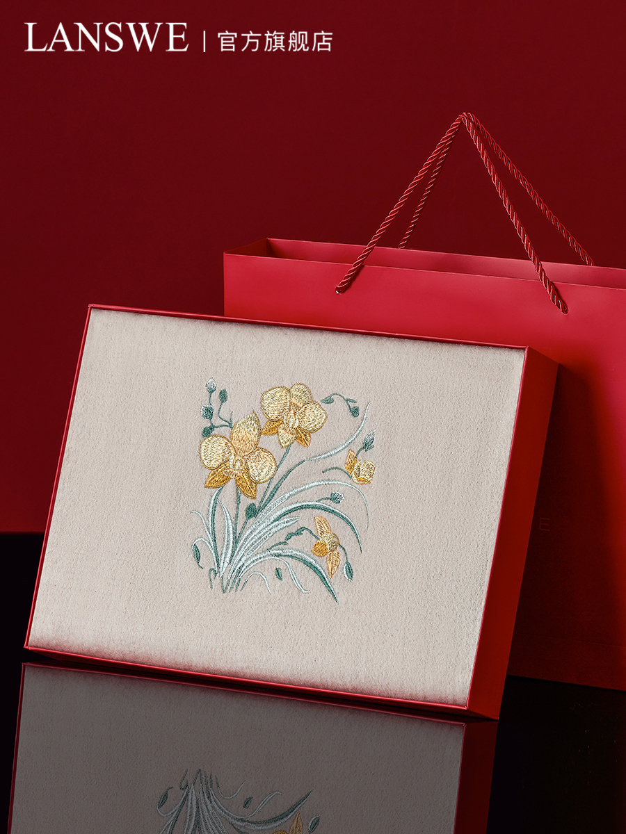 浪莎纯羊毛围巾女冬季加厚保暖高档刺绣礼盒装过节生日送礼送长辈