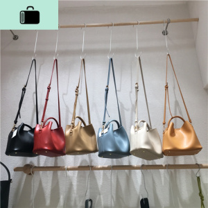 小脏柜 韩国ins包包简约水桶包时尚单肩斜挎包chic手提包女子母包NEW LAKE女斜挎包