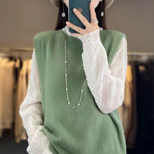 年秋冬新款仿羊毛针织圆领马甲蜂窝针纯色宽松叠穿无袖坎肩女