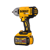 得伟无刷锂电充电式二分之一高扭矩冲击扳手套装单电一充DCF899-6X1