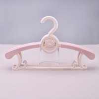 家用儿童衣架撑宝宝晾衣架婴儿小孩子儿凉衣服架伸缩塑料防滑衣架 三维工匠