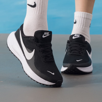 耐克(NIKE)女鞋新款REVOLUTION 8运动鞋耐磨透气健身训练鞋跑步鞋HJ8485-001 ZP