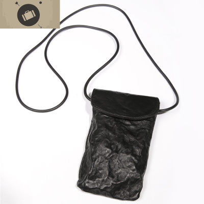 自制山本暗黑品质设计感褶皱手工牛皮手机包斜跨包女士小包艾狄伊娃女斜挎包褶皱黑