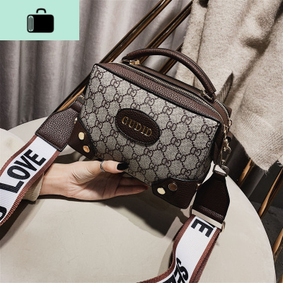 包包女2020新款斜挎百搭韩版学生潮韩版宽带手提斜挎单肩包小方包NEW LAKE女士单肩包