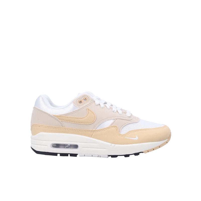 耐克(NIKE)女鞋新款透气轻便舒适百搭运动休闲跑步鞋